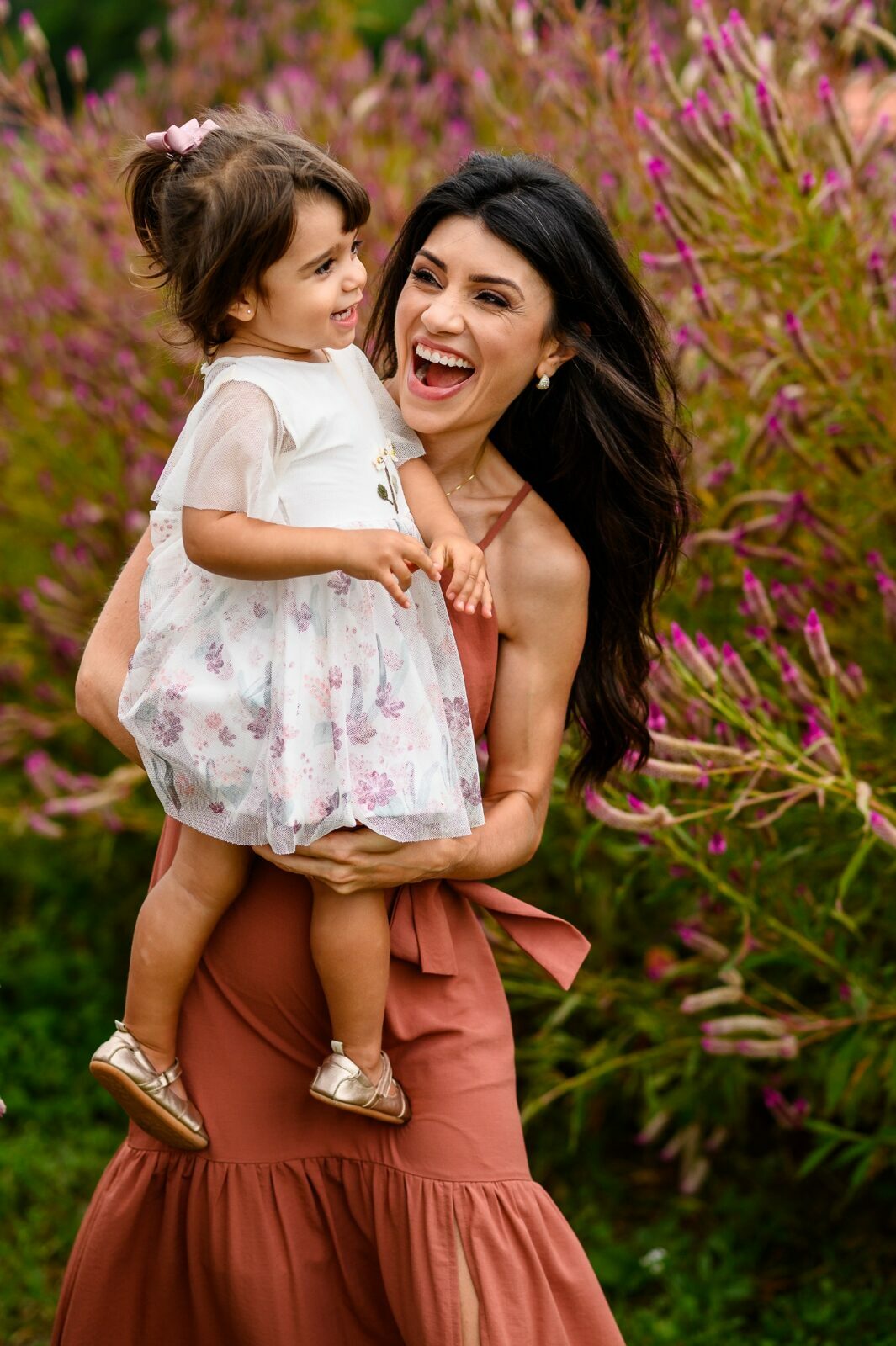 Foto 14 - Um ensaio em família cheio de amor em meio à natureza