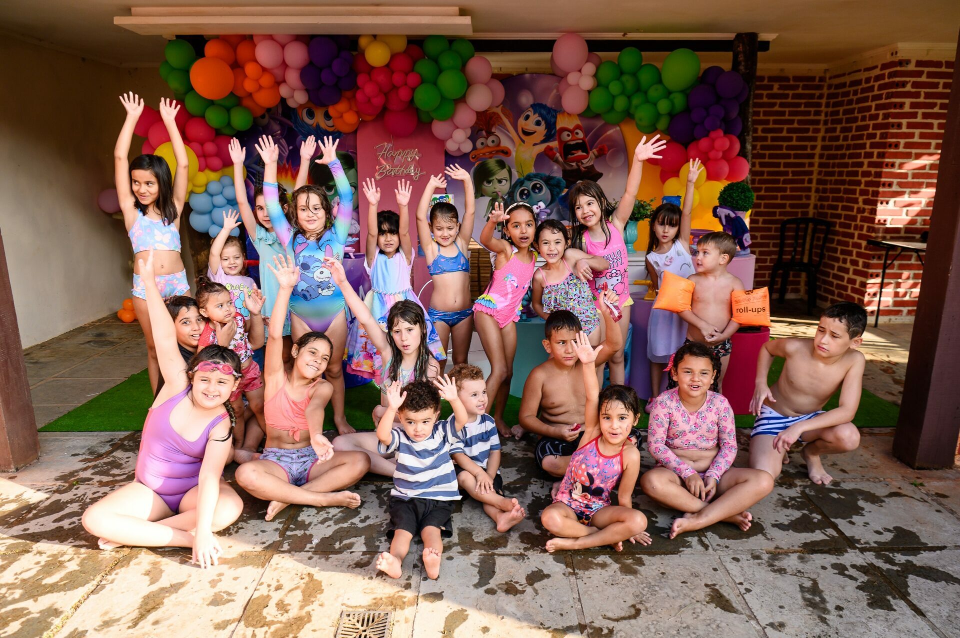 Foto 21 - A Pool Party de 6 Anos da Lívia: Um Dia de Diversão Sob o Sol com o Tema